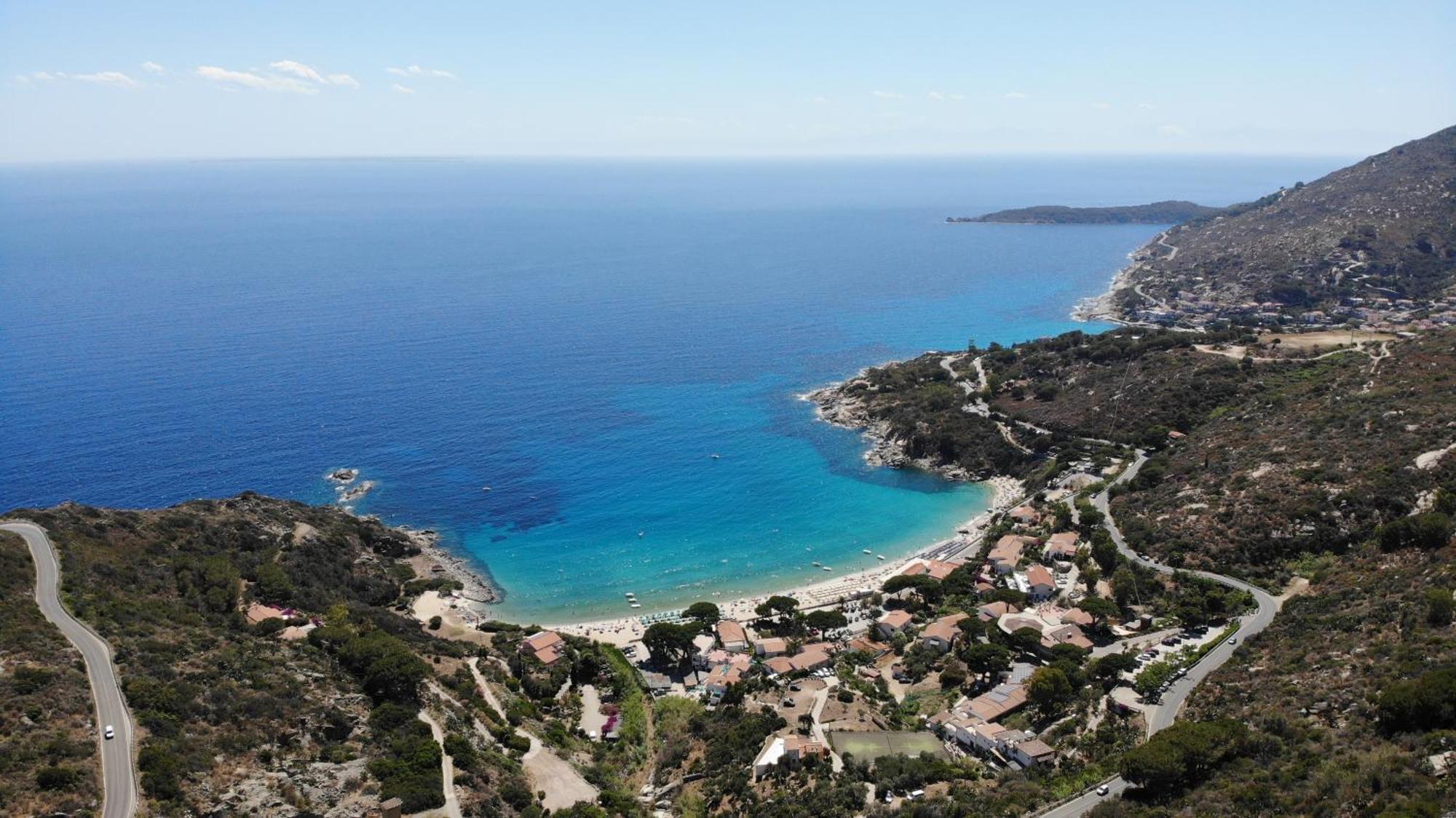 Grotta Azzurra Apartment - Cavoli - Terrazza Vista Mare, Clima E Parcheggio San Piero in Campo  Exteriör bild